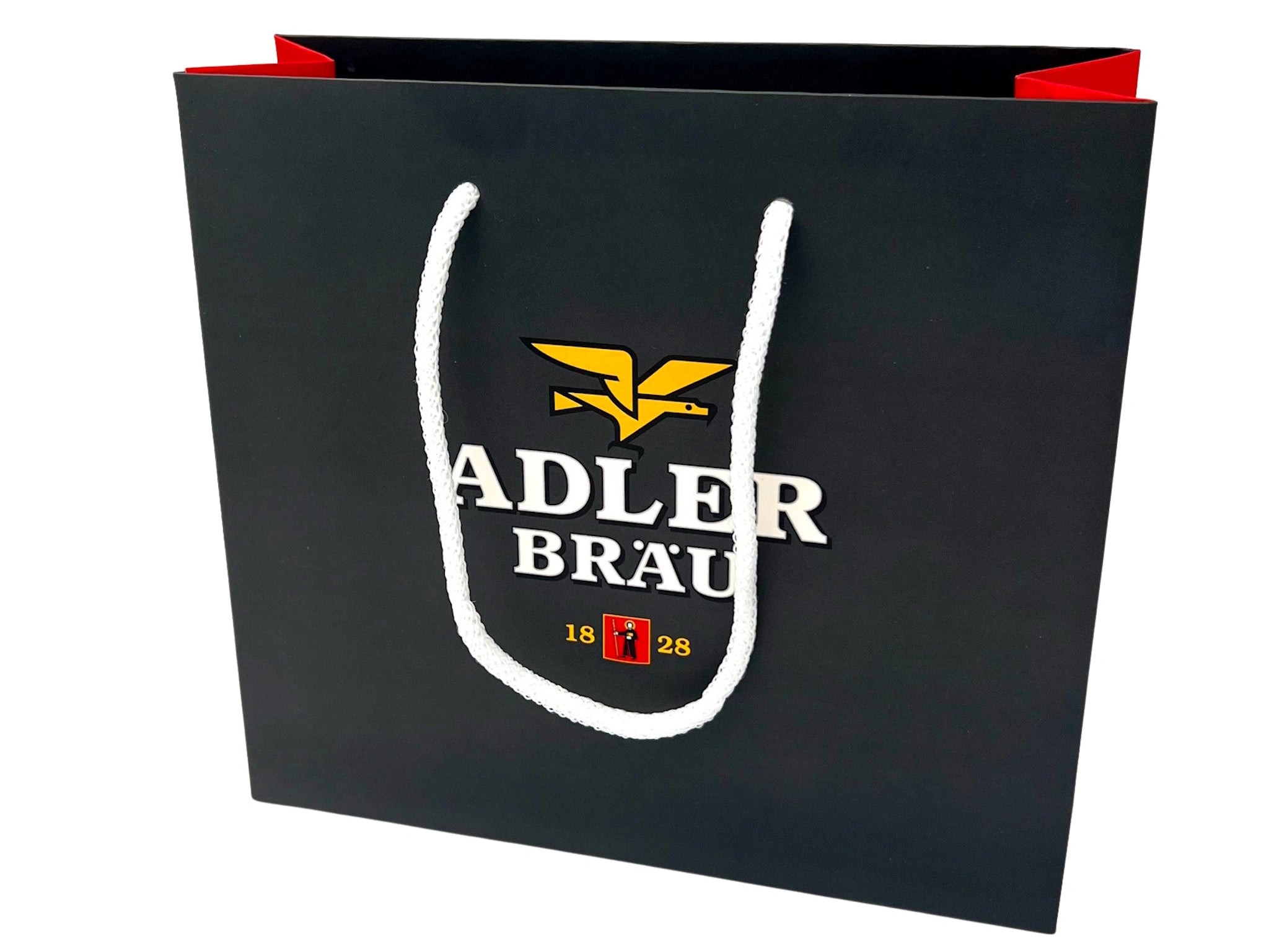 Papiertragetaschen mit Baumwollkordel